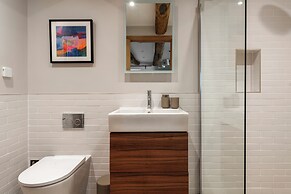 Lower Walreddon Barn