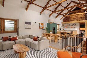 Lower Walreddon Barn