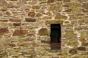 Lower Walreddon Barn