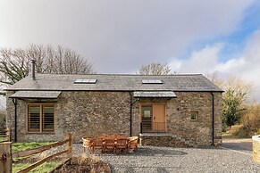 Lower Walreddon Barn