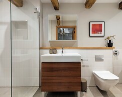 Lower Walreddon Barn