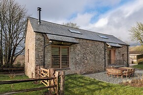 Lower Walreddon Barn