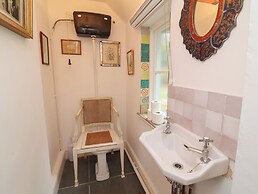 Laundry Cottage