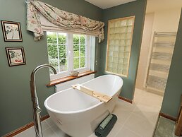 Horseshoe Cottage