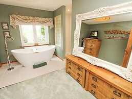 Horseshoe Cottage