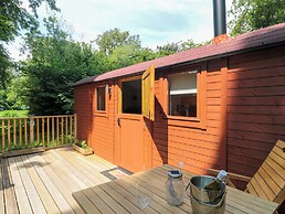 The Foxes Den Shepherds Hut