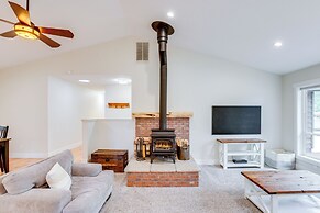3 Mi to Old Mill District: Family Retreat w/ Yard