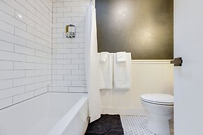 3 Mi to Old Mill District: Family Retreat w/ Yard