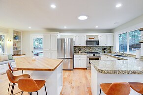 3 Mi to Old Mill District: Family Retreat w/ Yard