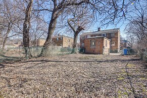 2 Mi to Calumet Park & Beach: Windy City Escape!