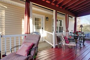 Home 3 Mi to Dtwn Chattanooga: Great for Nurses!