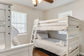 Walk to Town: Home w/ Yard in Brenham!