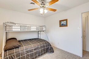 Near Hunting Grounds: Quiet Home in Aspermont!