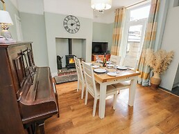 49 Waddington Road