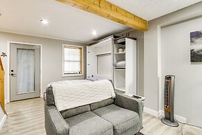 Secluded Mtn-view Cabin w/ Fireplaces in Murphy!