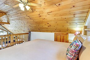 Secluded Mtn-view Cabin w/ Fireplaces in Murphy!