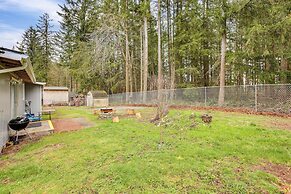 6 Mi to Lake Meridian Park: Auburn Home w/ Yard