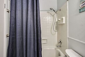 6 Mi to Lake Meridian Park: Auburn Home w/ Yard