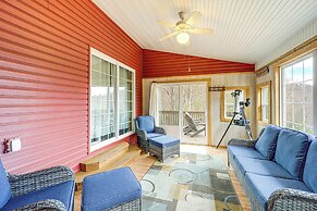Pet-friendly Cabin w/ Hot Tub in North Carolina!