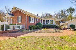 3 Mi to Dtwn Greer: Mountain-view Home!