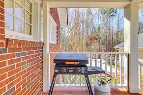 3 Mi to Dtwn Greer: Mountain-view Home!