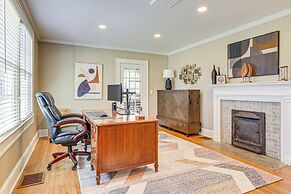 3 Mi to Dtwn Greer: Mountain-view Home!