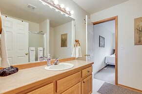 Hot Tub at Townhome on 8th Green in Redmond