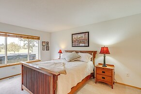 Hot Tub at Townhome on 8th Green in Redmond