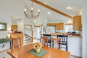 Hot Tub at Townhome on 8th Green in Redmond