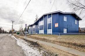 11 Mi to Kincaid Park: Convenient + Cozy Apt!