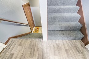 11 Mi to Kincaid Park: Convenient + Cozy Apt!