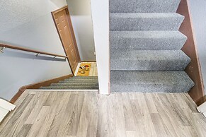 11 Mi to Kincaid Park: Convenient + Cozy Apt!