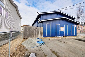 11 Mi to Kincaid Park: Convenient + Cozy Apt!