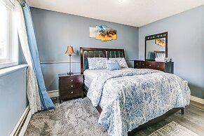 11 Mi to Kincaid Park: Convenient + Cozy Apt!