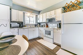 11 Mi to Kincaid Park: Convenient + Cozy Apt!