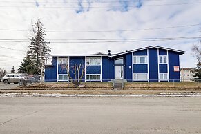 11 Mi to Kincaid Park: Convenient + Cozy Apt!