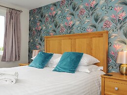 Honeysuckle at Moorhead Country Holidays