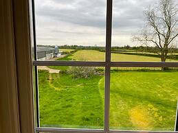 Narrow Gauge Cottage