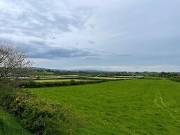 Narrow Gauge Cottage