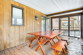 Lake Winnebago Family Retreat: Dock & Deck!