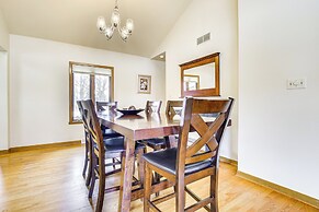 Lake Winnebago Family Retreat: Dock & Deck!