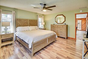 Private Outdoor Oasis: Luxe Palm Coast Retreat