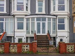 Apt 6 @ Hunter's Quay