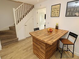 25 St. Benedict Road