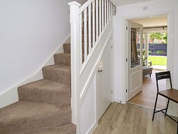 25 St. Benedict Road