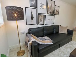 25 St. Benedict Road