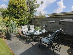 Benllech Bay Cottage