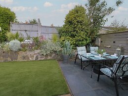 Benllech Bay Cottage