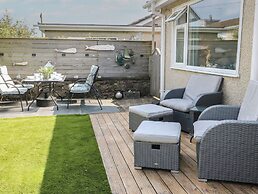 Benllech Bay Cottage