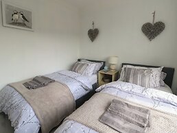 Benllech Bay Cottage